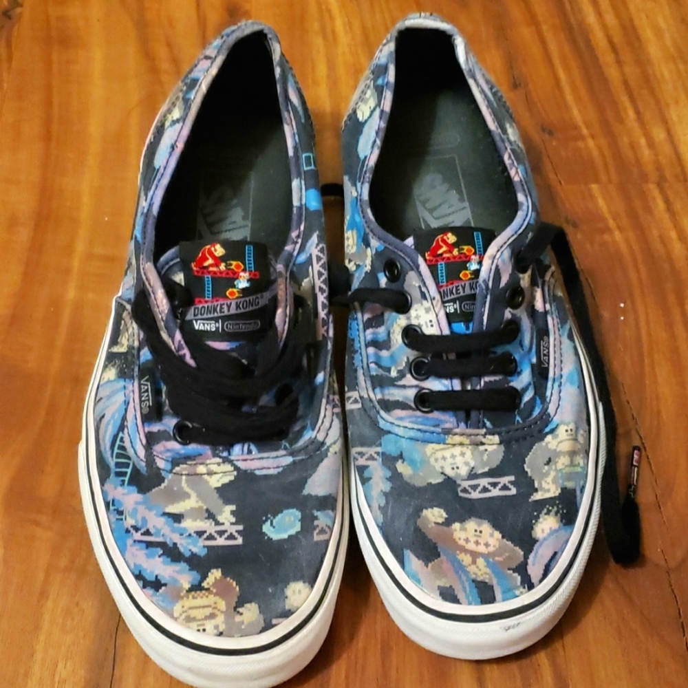 Nintendo Donkey Kong Vans 9.5